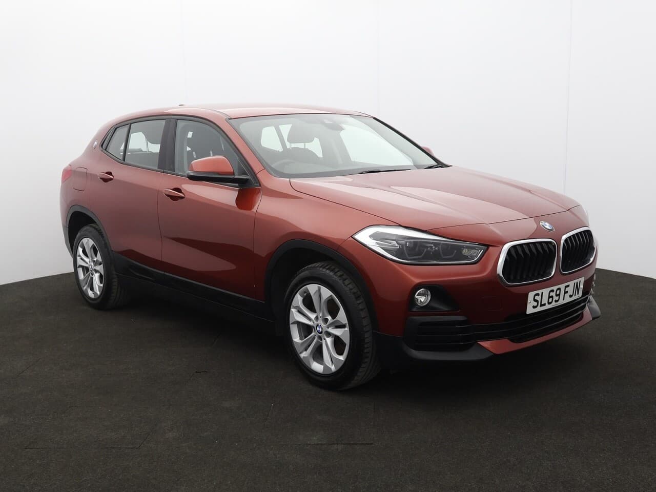 BMW X2 1.5 18i SE view 1