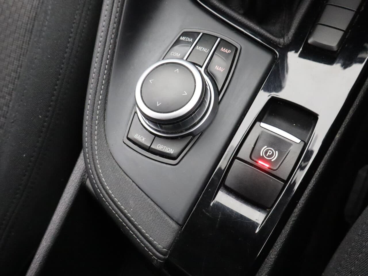 BMW X2 1.5 18i SE — image 29