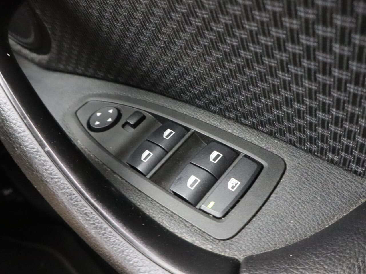 BMW X2 1.5 18i SE — image 30
