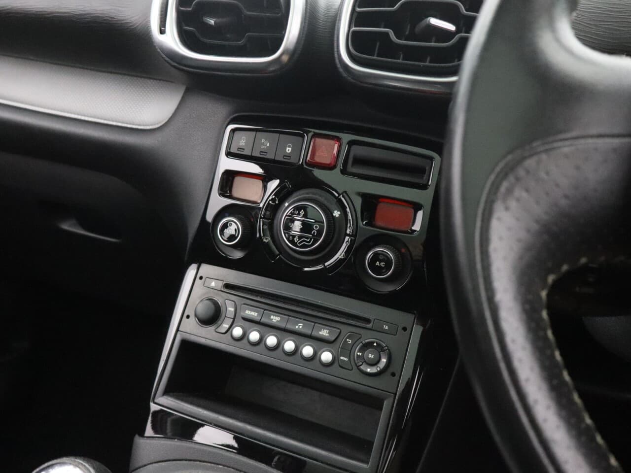 Citroen C3 Picasso 1.6 BlueHDi Platinum — image 21