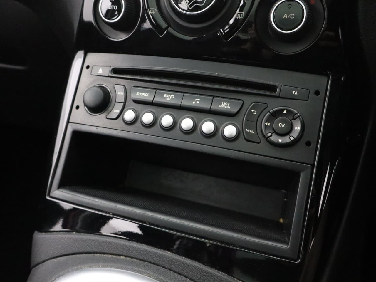 Citroen C3 Picasso 1.6 BlueHDi Platinum — image 26