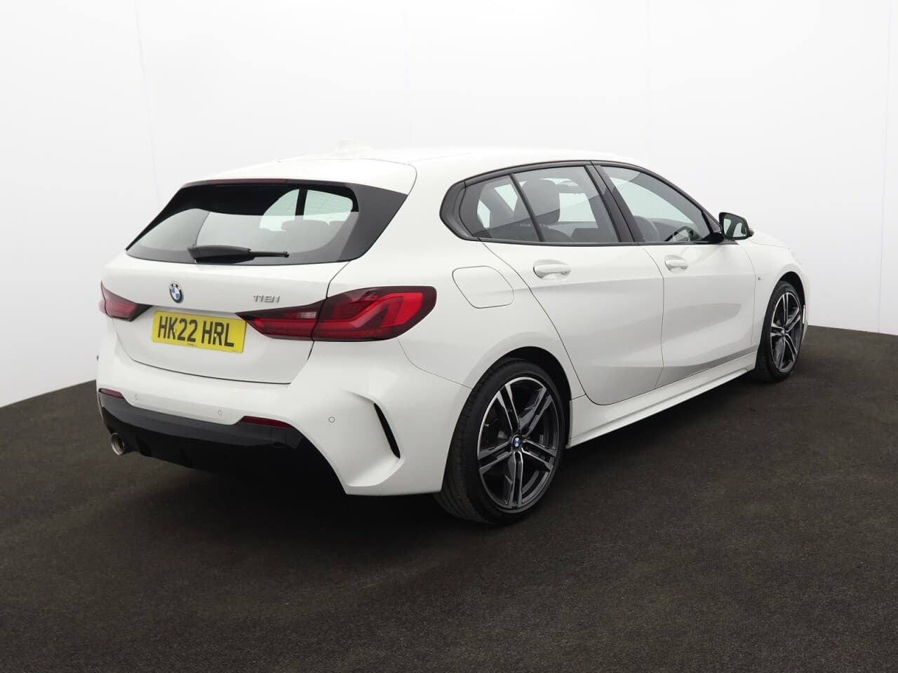 BMW 1 Series 1.5 118i M Sport (LCP) — image 10