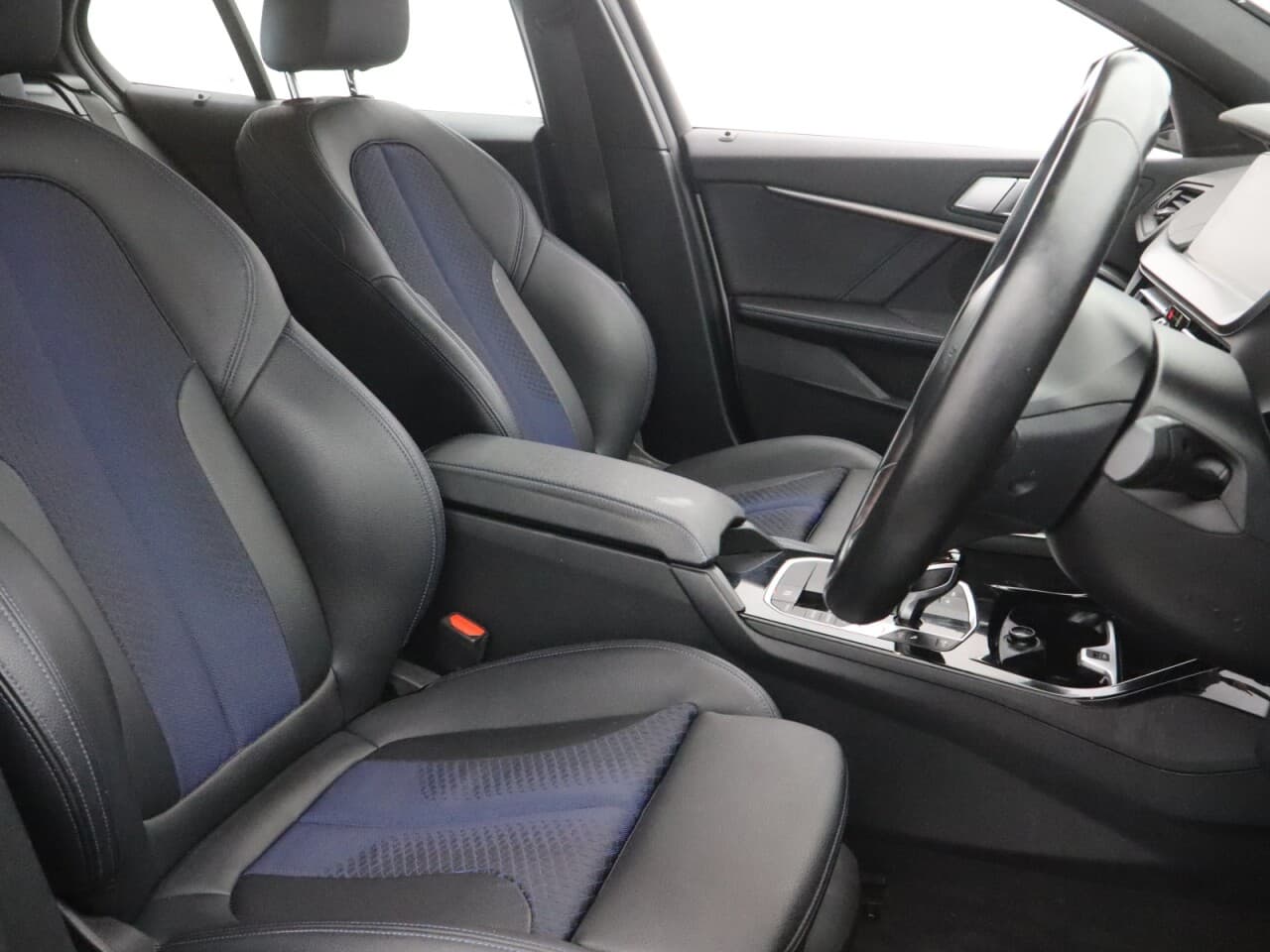 BMW 1 Series 1.5 118i M Sport (LCP) — image 14
