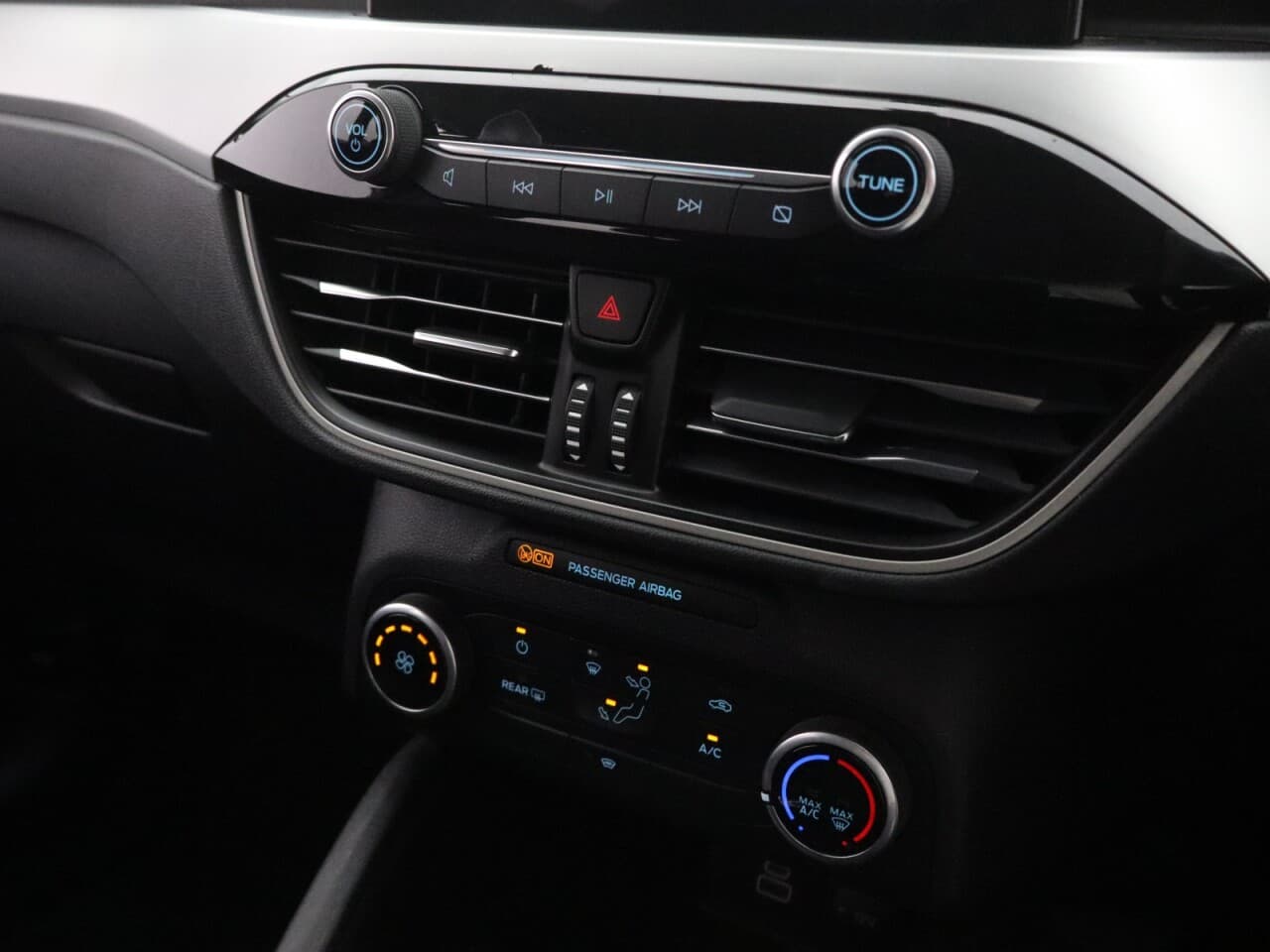 Ford Kuga 1.5T EcoBoost Zetec — image 23