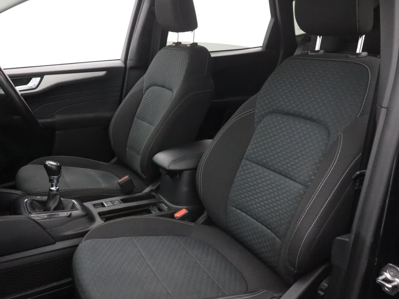 Ford Kuga 1.5T EcoBoost Zetec — image 42