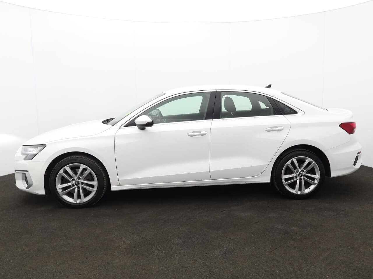 Audi A3 2.0 TDI 35 Sport — image 6