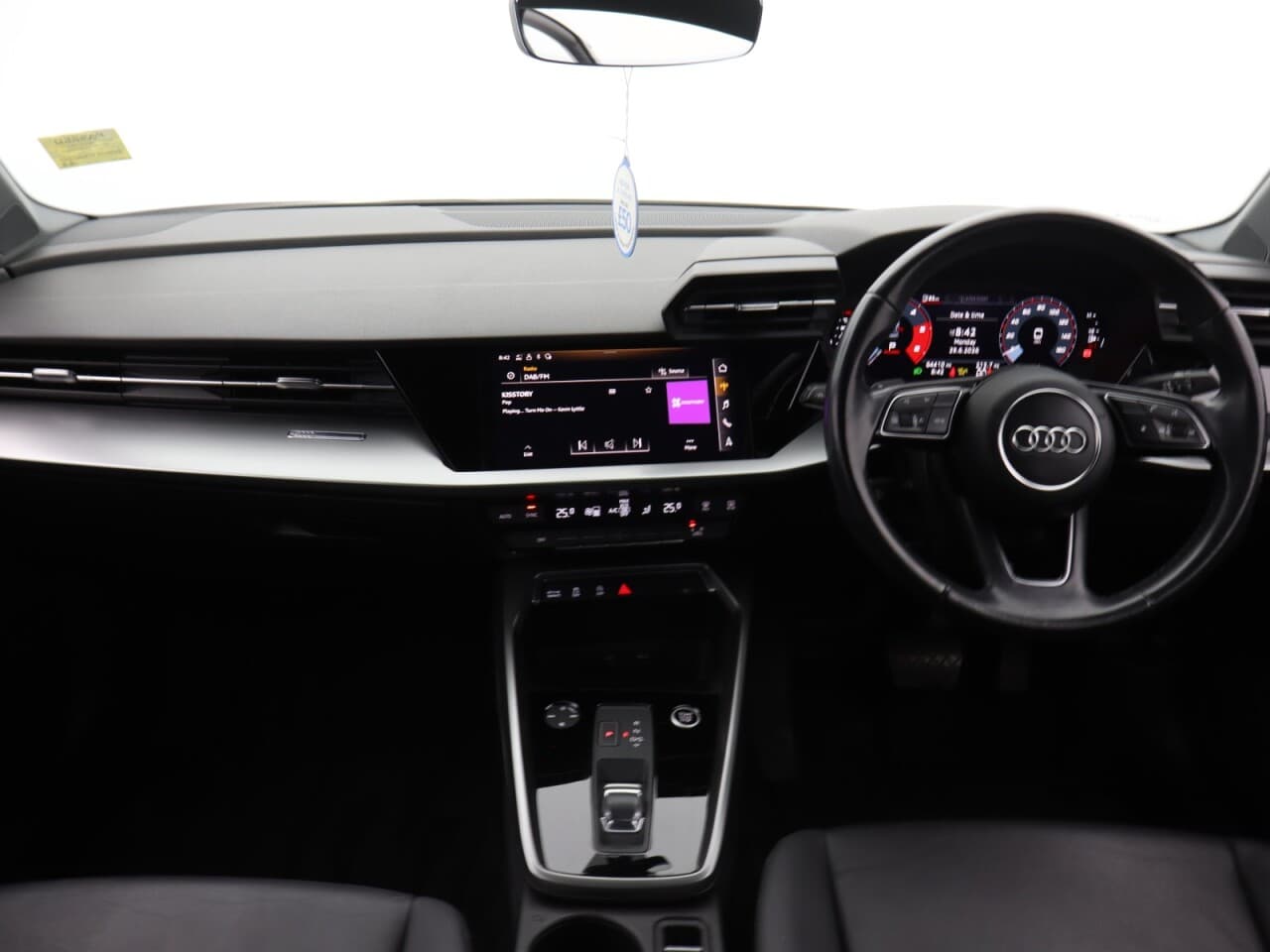 Audi A3 2.0 TDI 35 Sport — image 12