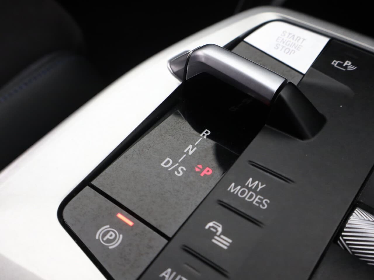 BMW X1 1.5 30e 16.3kWh M Sport — image 24