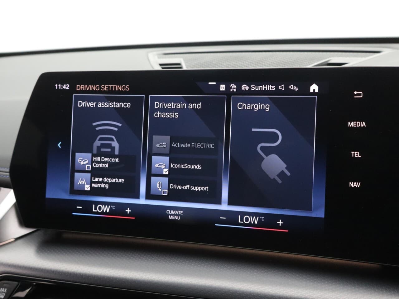 BMW X1 1.5 30e 16.3kWh M Sport — image 33