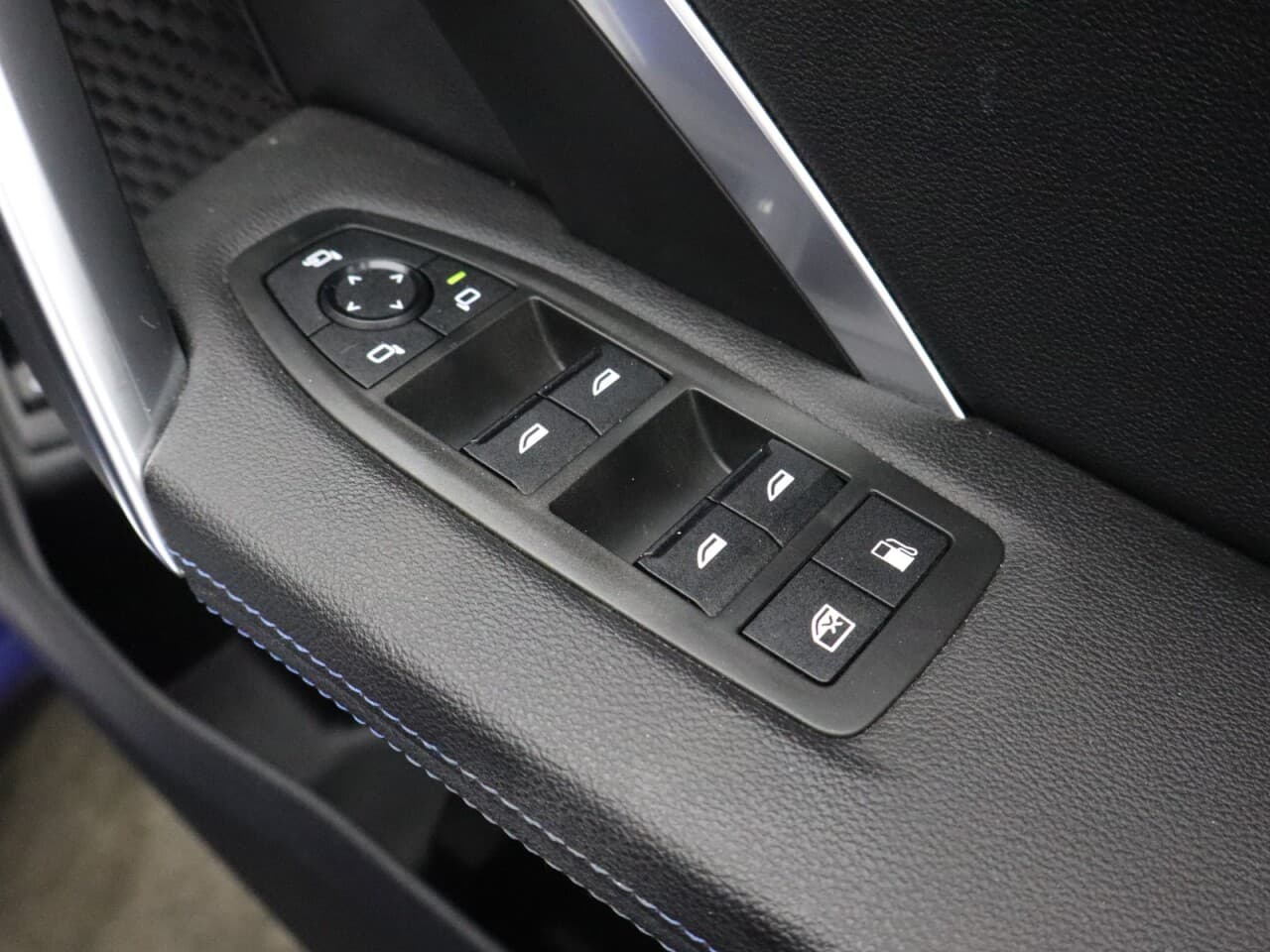 BMW X1 1.5 30e 16.3kWh M Sport — image 45