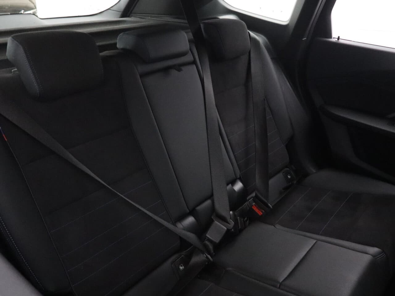 BMW X1 1.5 30e 16.3kWh M Sport — image 40
