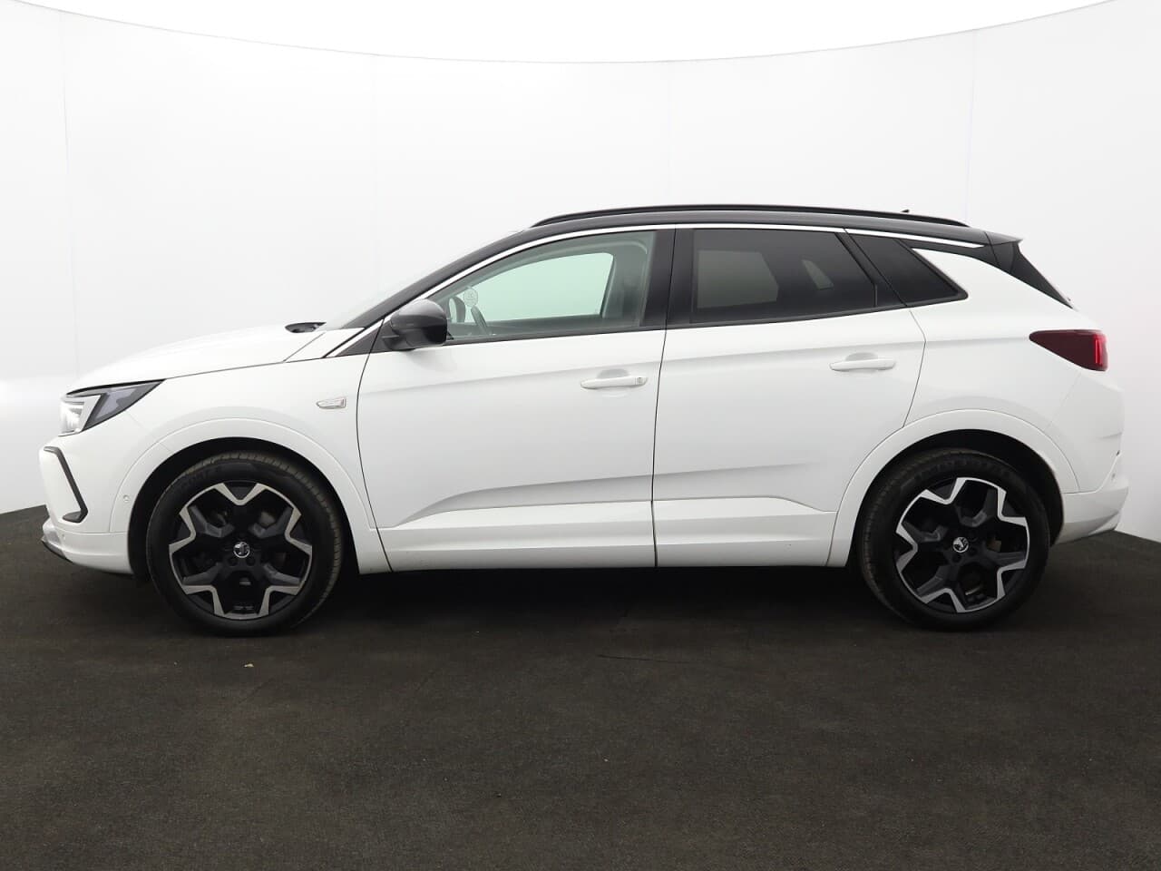 Vauxhall Grandland X 1.2 Turbo Elite — image 6