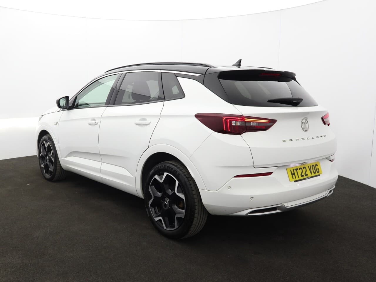 Vauxhall Grandland X 1.2 Turbo Elite — image 8