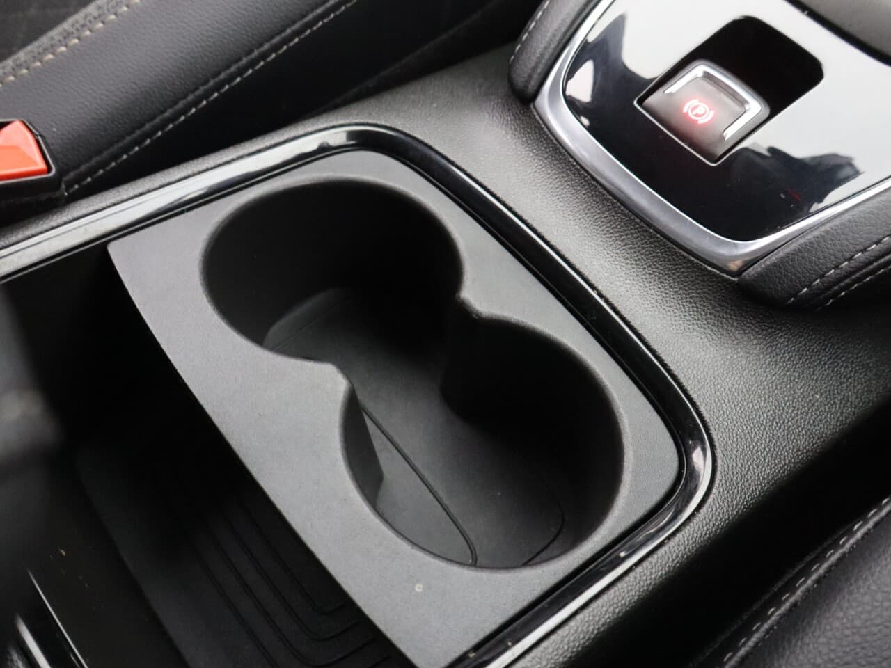 Vauxhall Grandland X 1.2 Turbo Elite — image 24