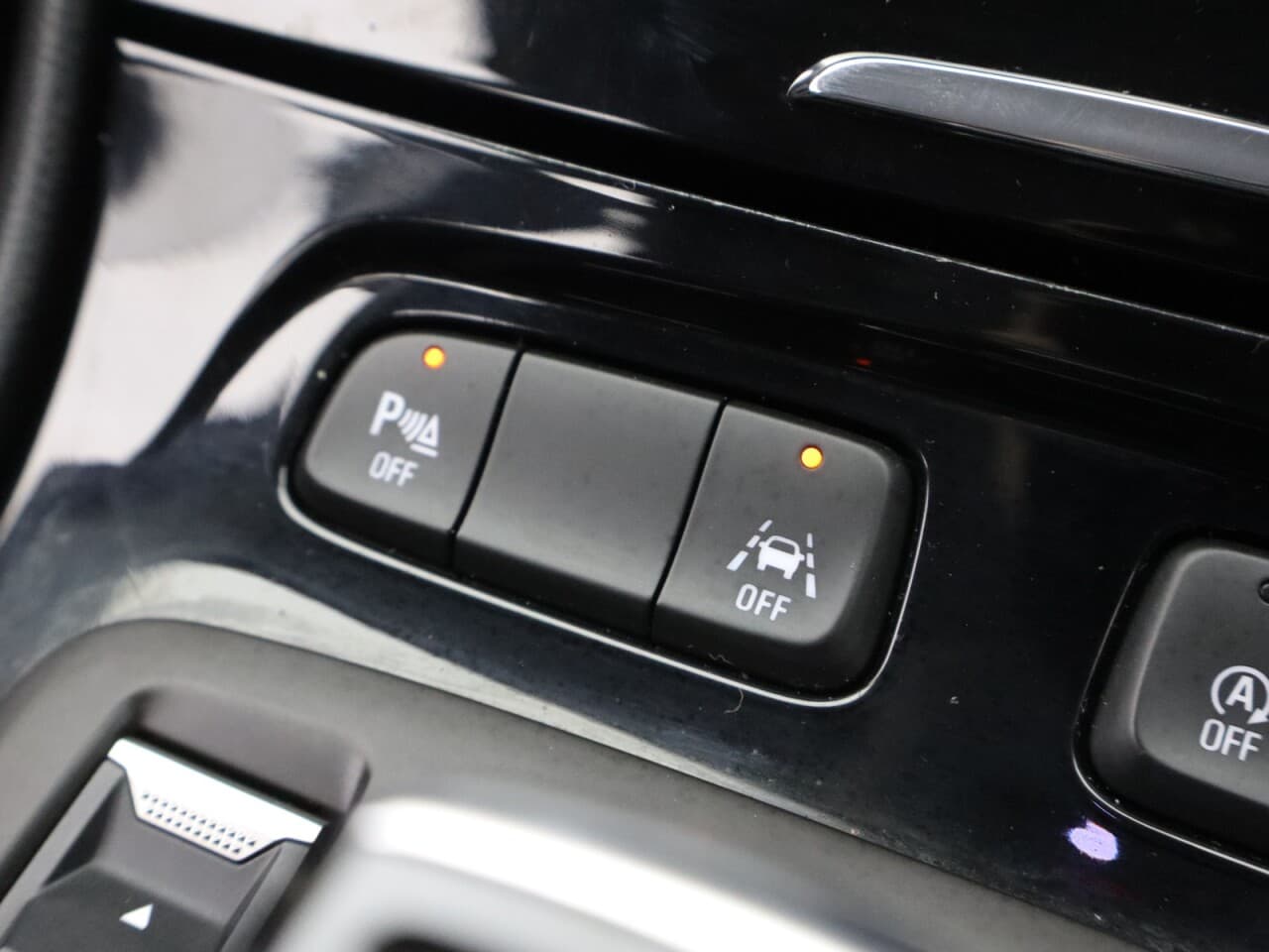 Vauxhall Grandland X 1.2 Turbo Elite — image 29
