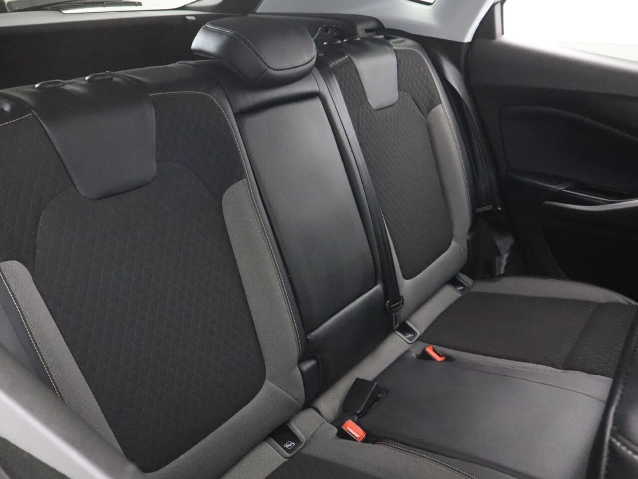Vauxhall Grandland X 1.2 Turbo Elite — image 47