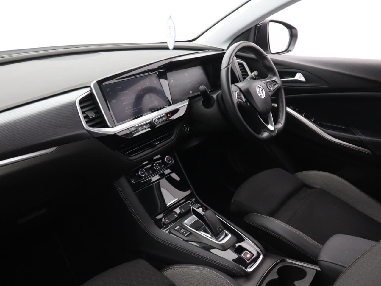 Vauxhall Grandland X 1.2 Turbo Elite — image 45