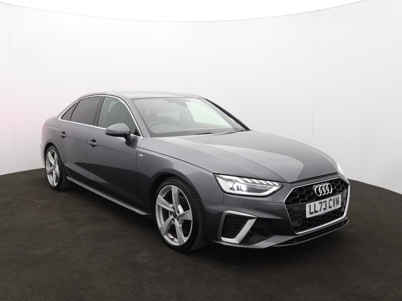 Audi A4 2.0 TDI 35 S line