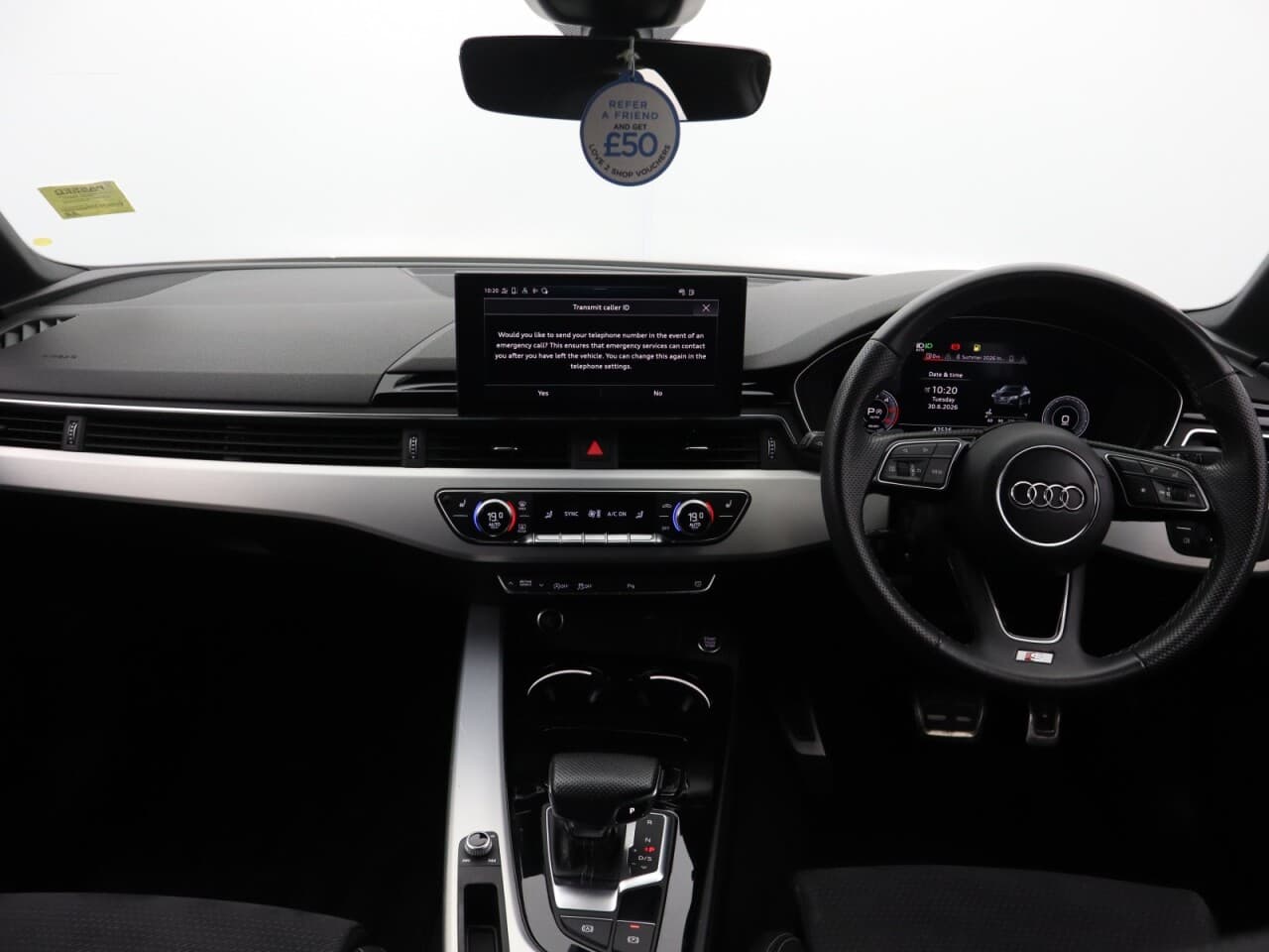 Audi A4 2.0 TDI 35 S line — image 12