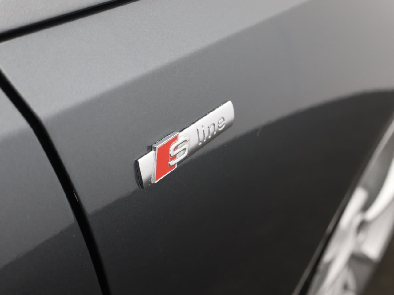 Audi A4 2.0 TDI 35 S line — image 58