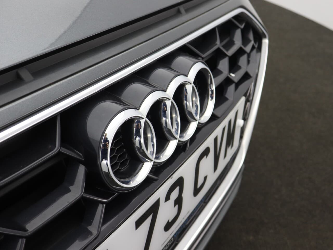 Audi A4 2.0 TDI 35 S line — image 65