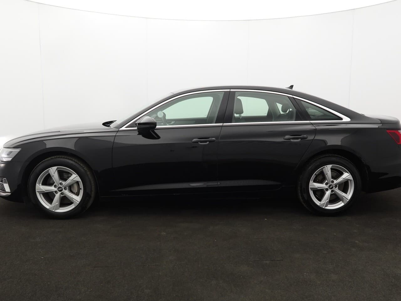 Audi A6 Saloon 2.0 TFSI 45 Sport — image 6