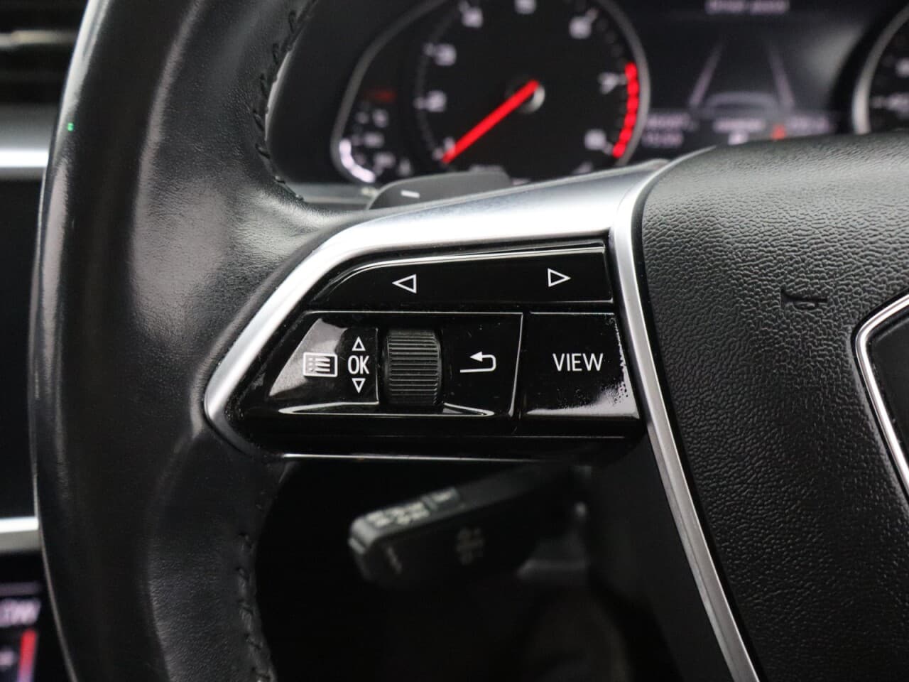 Audi A6 Saloon 2.0 TFSI 45 Sport — image 17