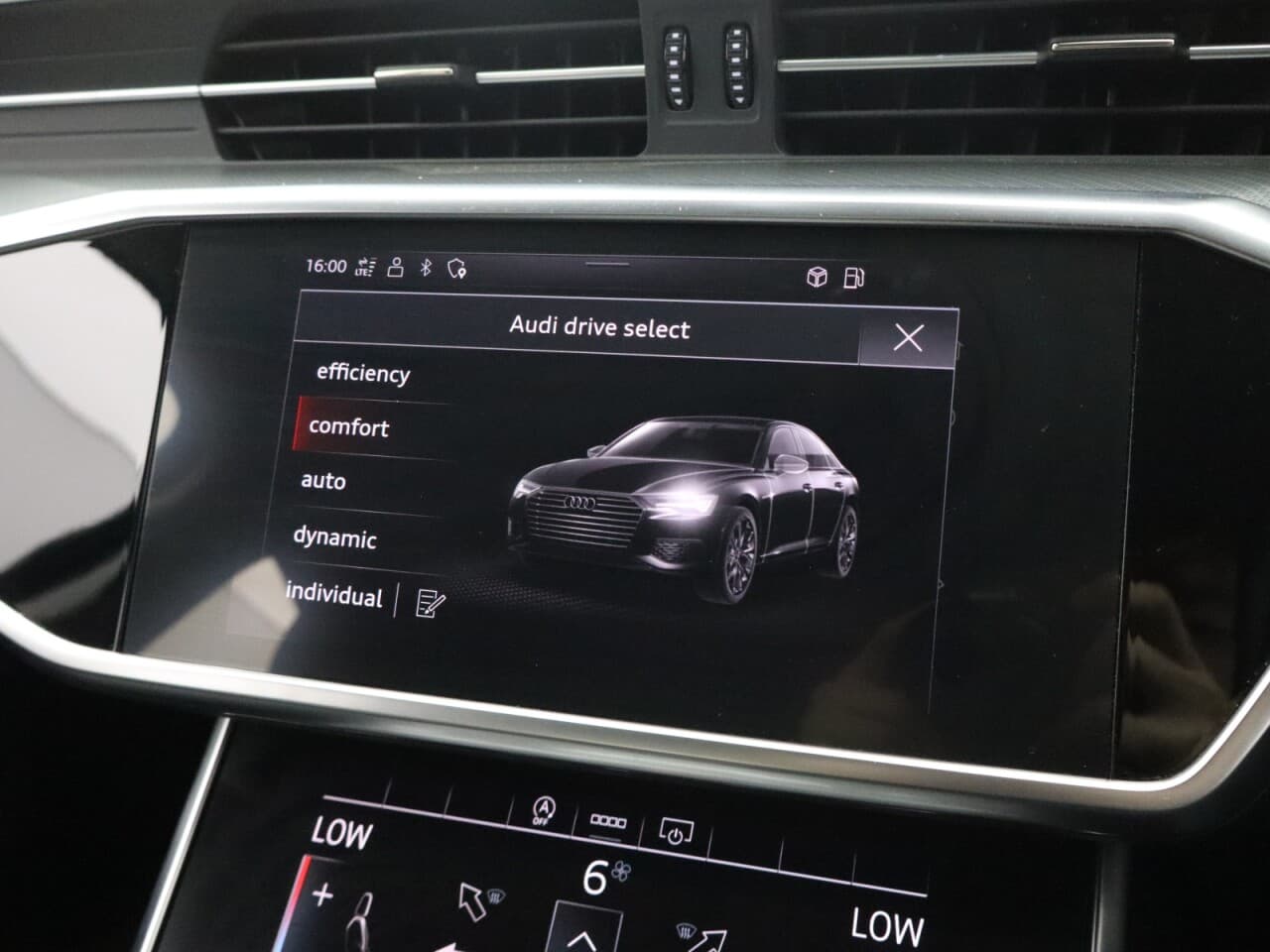 Audi A6 Saloon 2.0 TFSI 45 Sport — image 33
