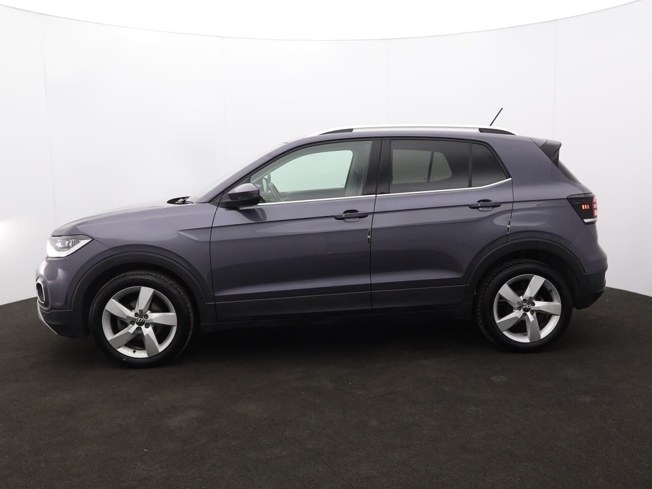 Volkswagen T-Cross 1.0 TSI SEL — image 6