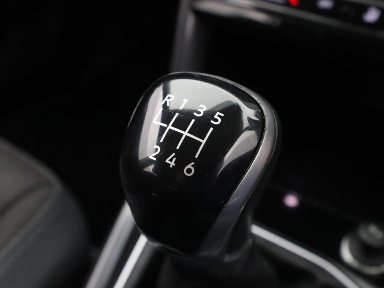 Volkswagen T-Cross 1.0 TSI SEL — image 26
