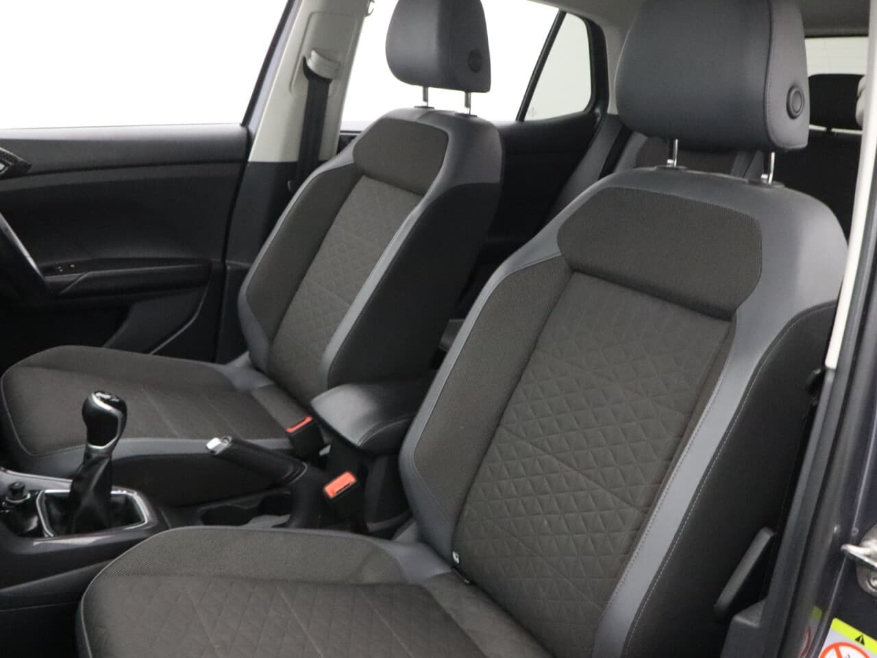 Volkswagen T-Cross 1.0 TSI SEL — image 40