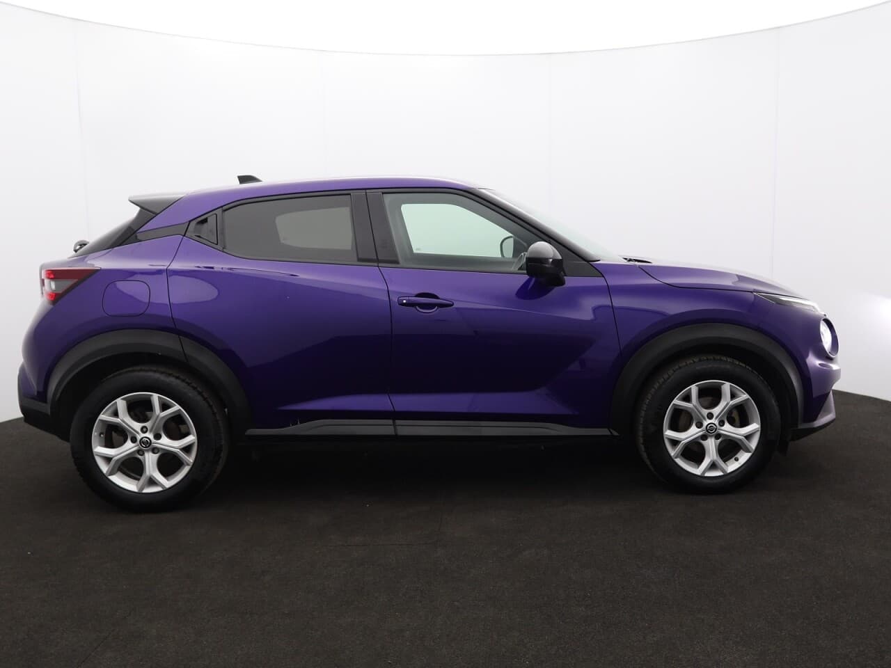 Nissan Juke 1.0 DIG-T N-Connecta — image 11