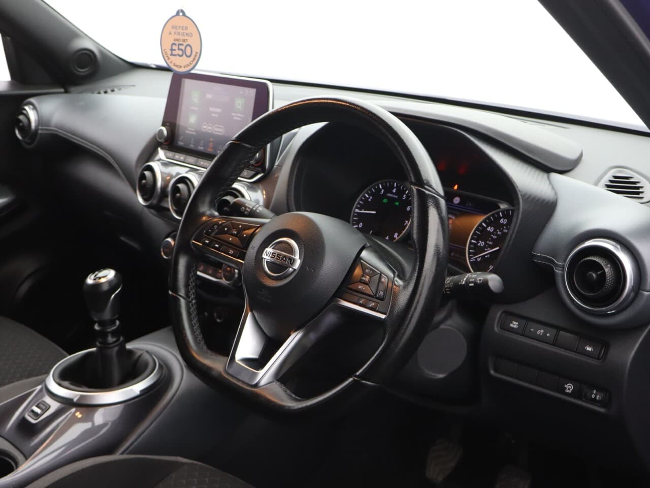 Nissan Juke 1.0 DIG-T N-Connecta — image 13