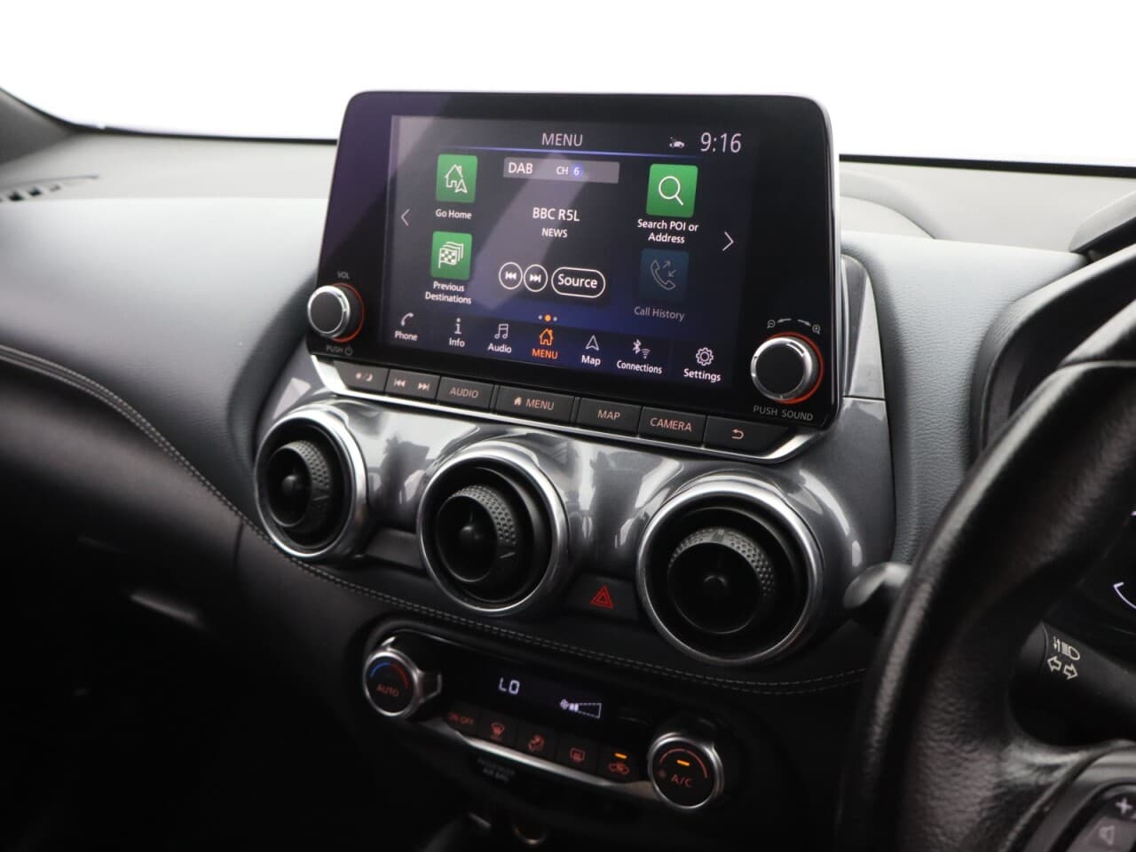 Nissan Juke 1.0 DIG-T N-Connecta — image 22