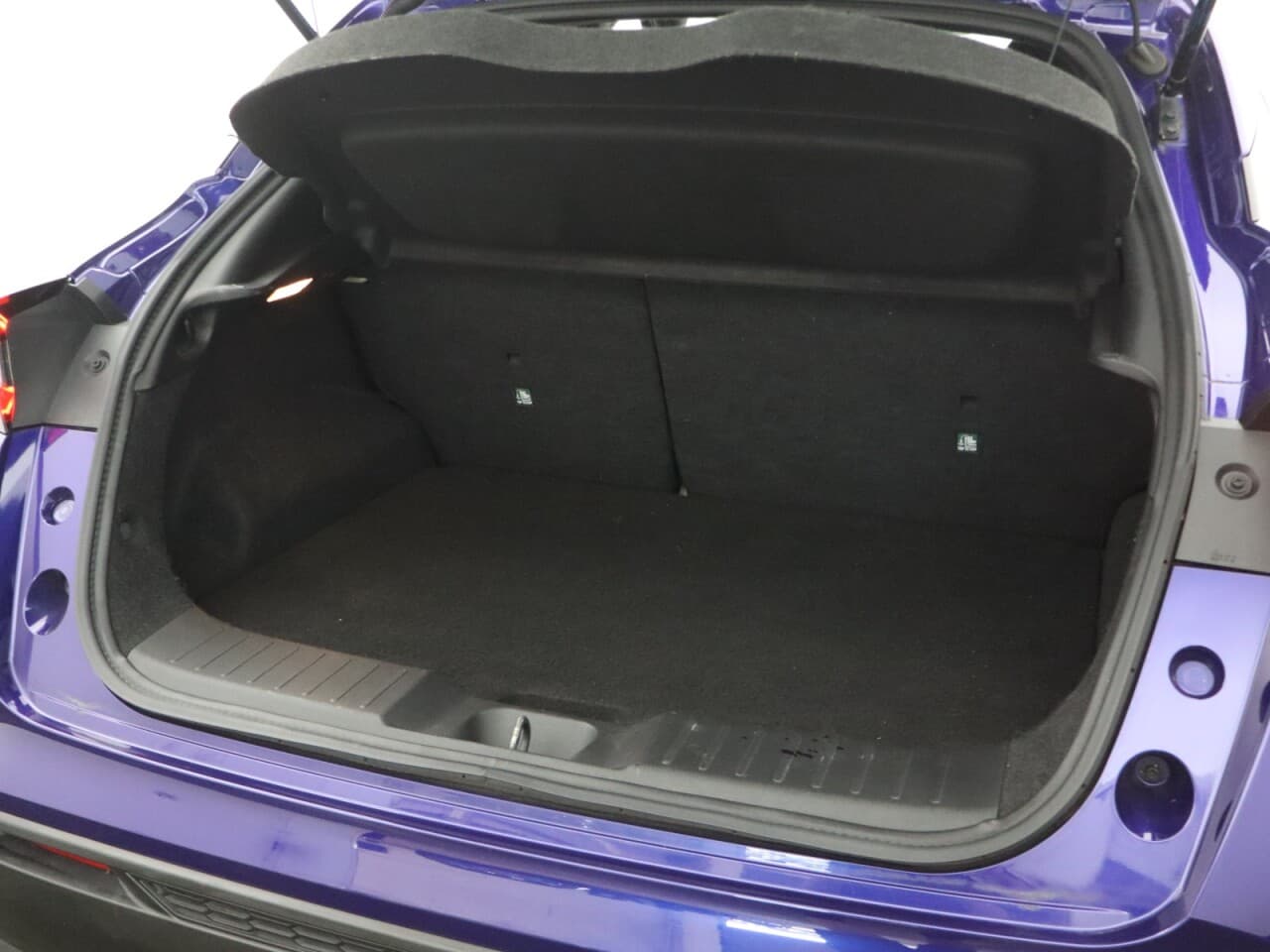 Nissan Juke 1.0 DIG-T N-Connecta — image 42