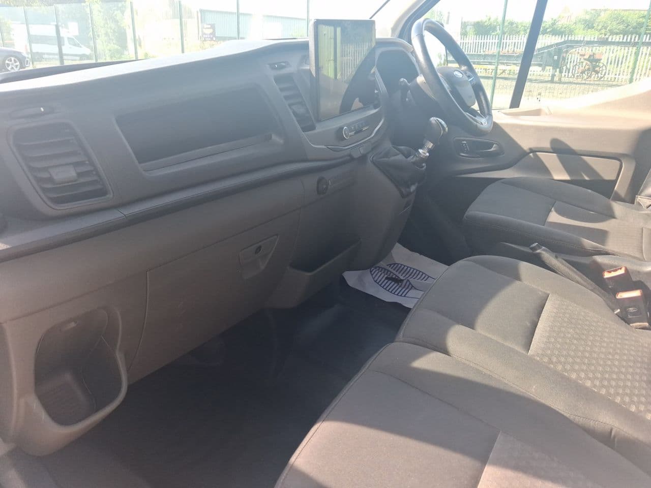 Ford Transit 2.0 350 EcoBlue Trend — image 32