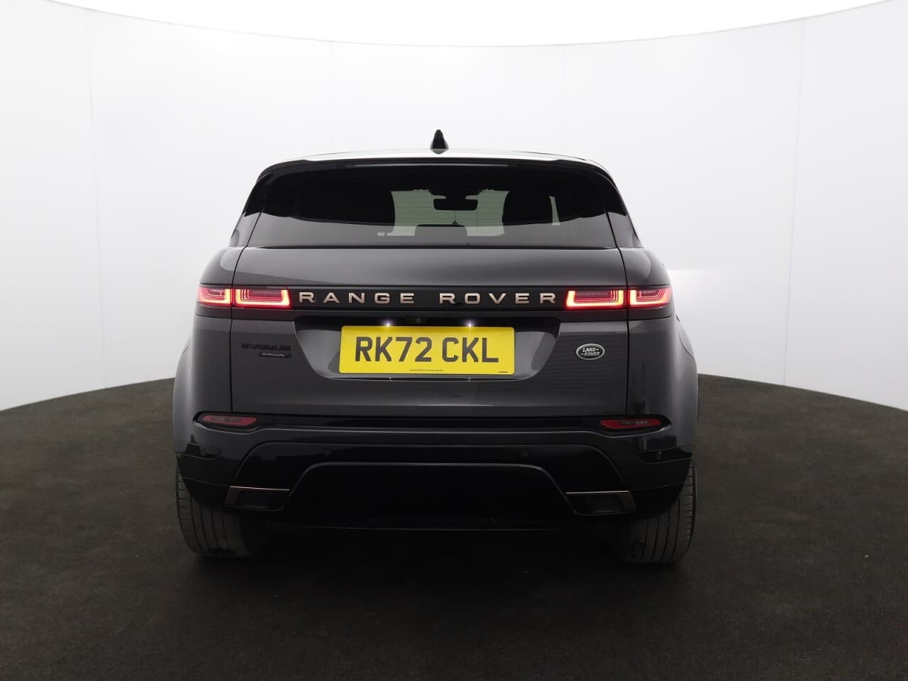 Land Rover Range Rover Evoque 1.5 P300e 12.2kWh Autobiography — image 9