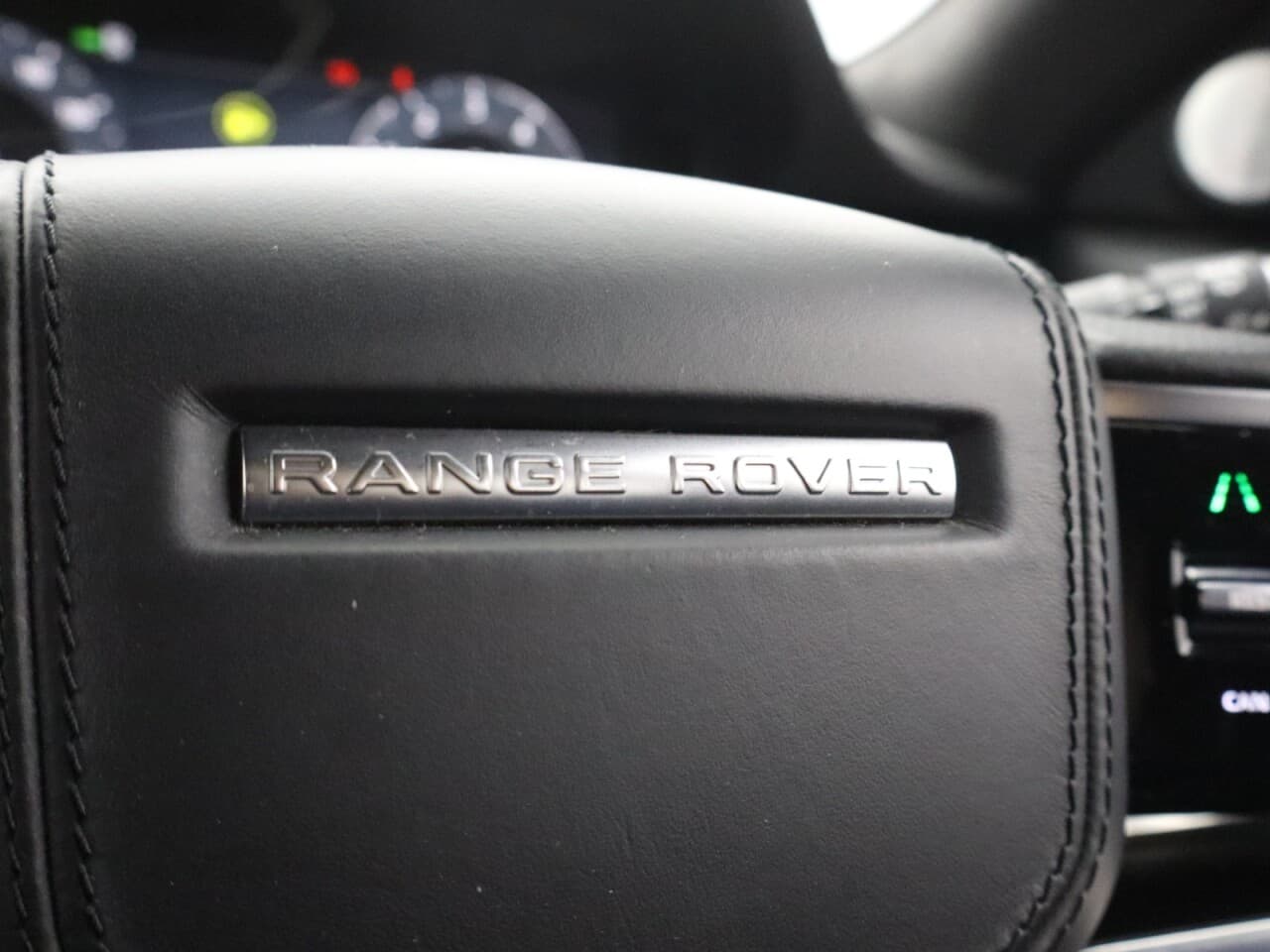 Land Rover Range Rover Evoque 1.5 P300e 12.2kWh Autobiography — image 20