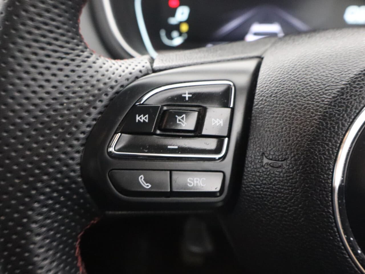 MG MG Hs 1.5 T-GDI SE — image 17