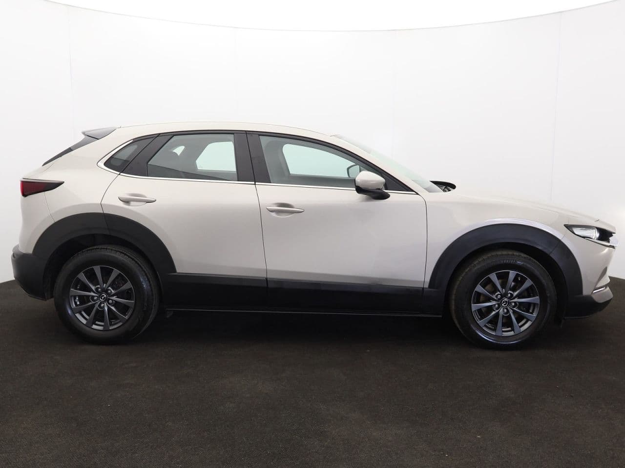 Mazda CX-30 2.0 e-SKYACTIV G MHEV SE-L — image 11