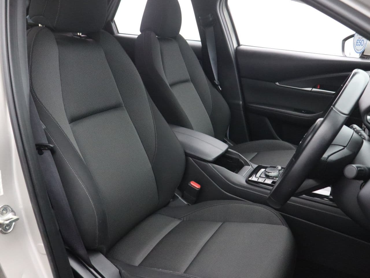 Mazda CX-30 2.0 e-SKYACTIV G MHEV SE-L — image 15