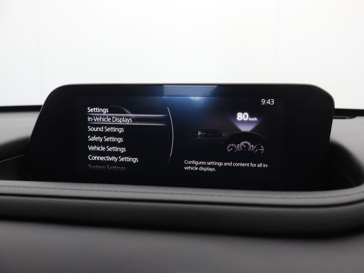 Mazda CX-30 2.0 e-SKYACTIV G MHEV SE-L — image 32