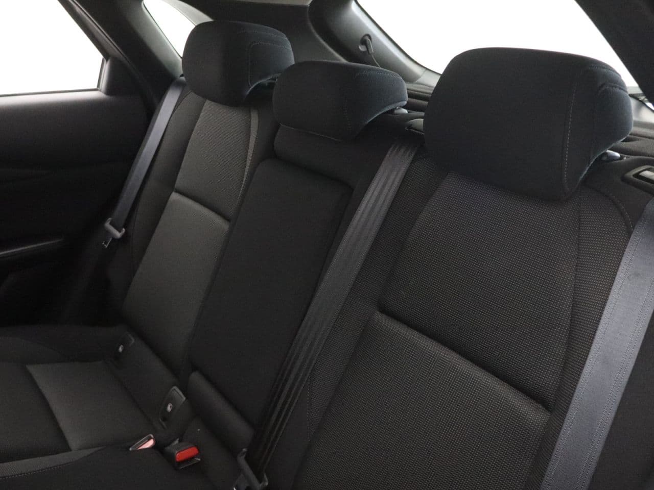 Mazda CX-30 2.0 e-SKYACTIV G MHEV SE-L — image 43
