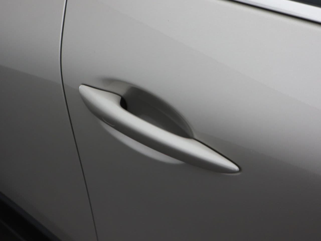 Mazda CX-30 2.0 e-SKYACTIV G MHEV SE-L — image 48