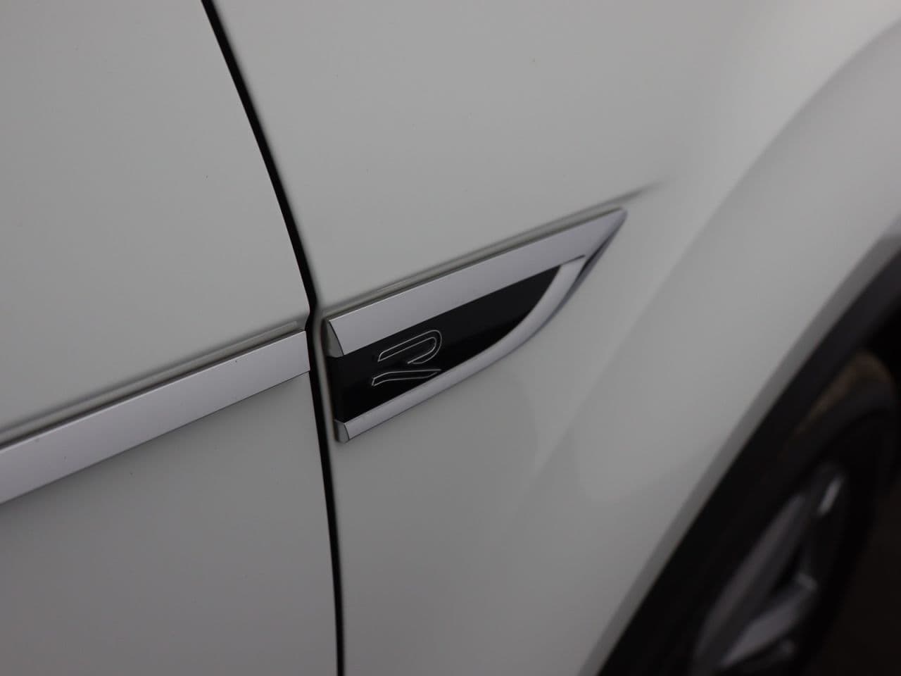 Volkswagen T-Roc 1.5 TSI R-Line — image 53