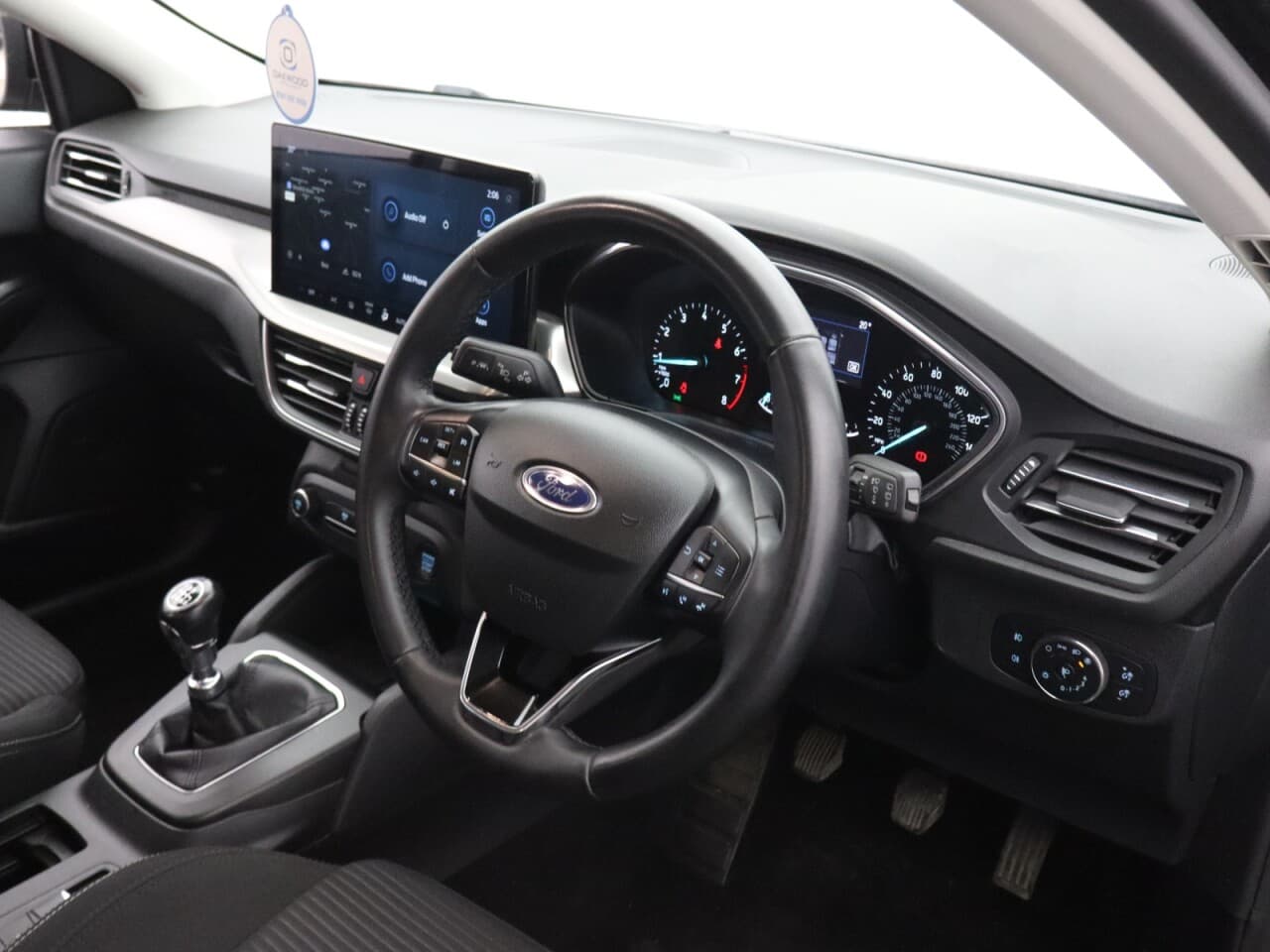 Ford Focus 1.0T EcoBoost Titanium — image 13