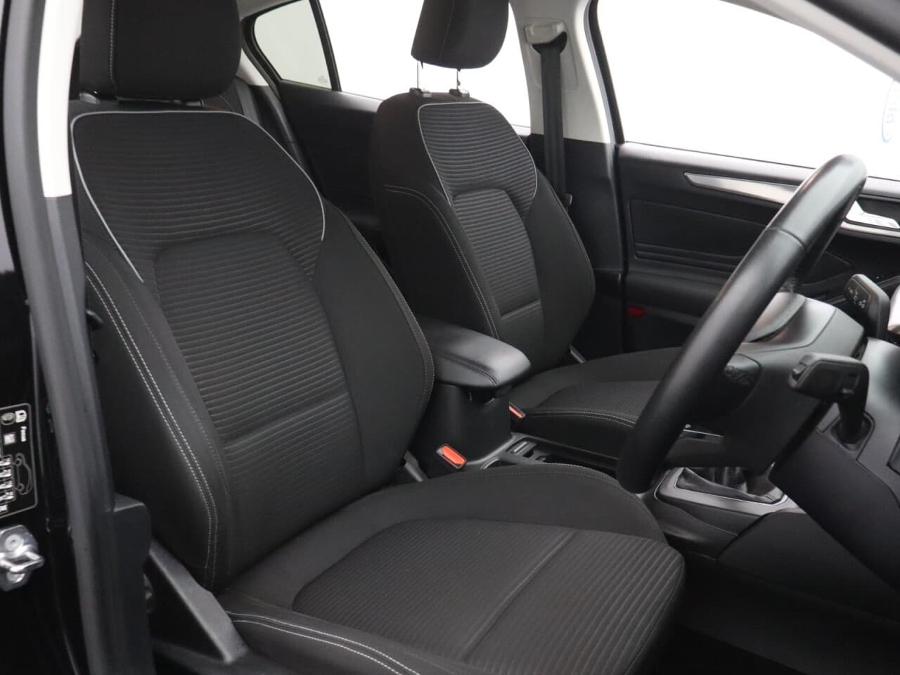 Ford Focus 1.0T EcoBoost Titanium — image 15