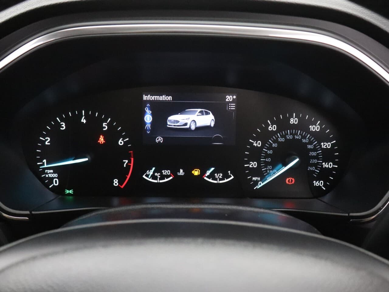 Ford Focus 1.0T EcoBoost Titanium — image 21