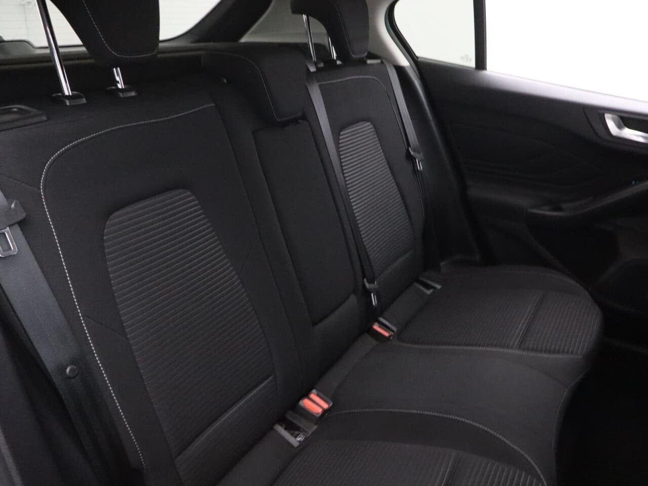 Ford Focus 1.0T EcoBoost Titanium — image 46