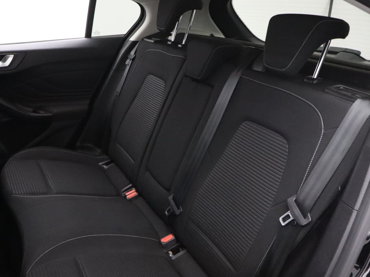 Ford Focus 1.0T EcoBoost Titanium — image 48